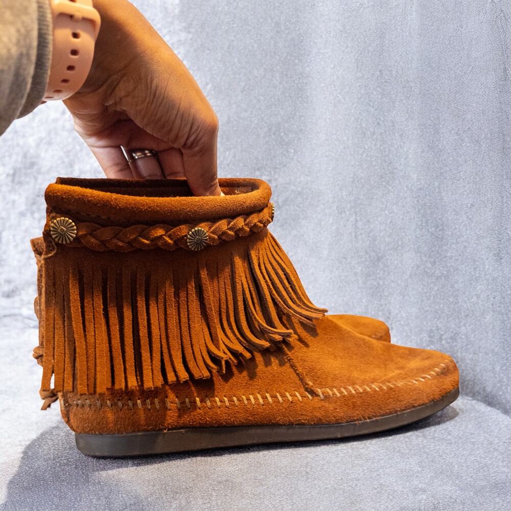 Minnetonka Brown Suede Fringe Back Zip Ankle Boots Women’s 7.5